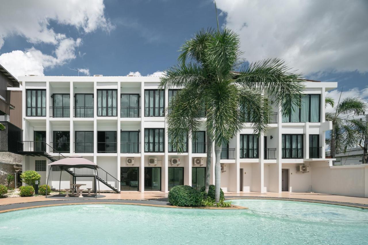 Platinum Hotel Rayong Esterno foto